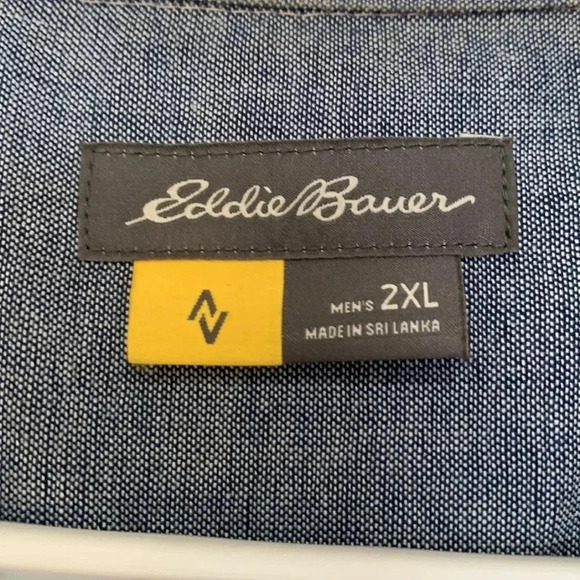 Eddie Bauer, men’s plaid shirt, midweight, wrinkle free - Picture 6 of 8